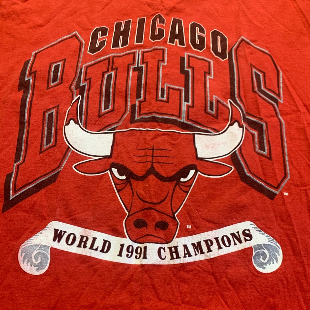 MOVING SALE- Vtg 91 Bulls Championship Shirt OFFERS/BUNDLES ACCEPTED